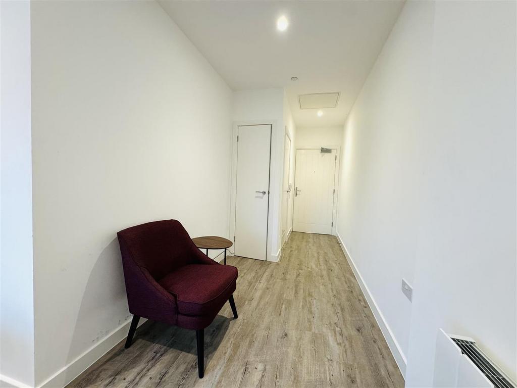 Hallway.jpg