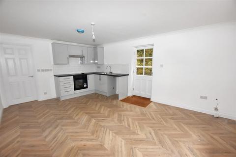 1 bedroom flat for sale, West End, Redruth