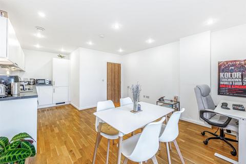 1 bedroom flat for sale, Rosemont Road, Acton