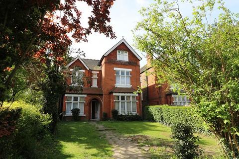 Castlebar Hill, Ealing, London, W5