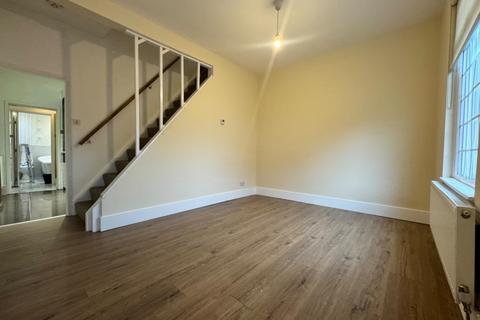 2 bedroom property to rent, Grey Street, Stockton-On-Tees