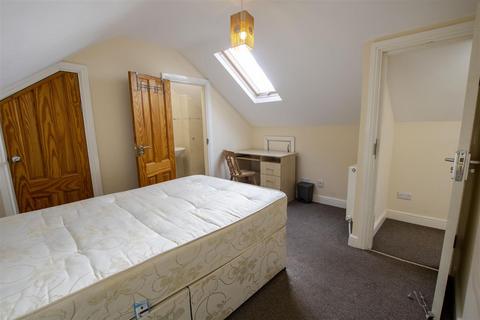 4 bedroom house to rent, Church Road, Northfield, Birmingham