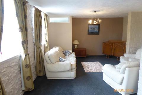 2 bedroom flat to rent, Llanpumsaint, Carmarthenshire,