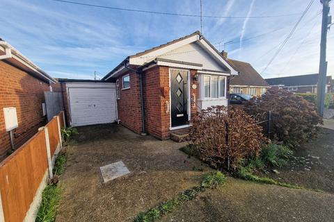 1 bedroom bungalow for sale, Tewkes Road, Canvey Island