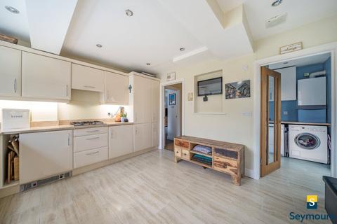 26 Rydes Avenue, Guildford, GU2 9SR