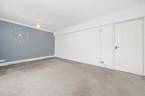 3 bedroom flat to rent, Storie Street, Paisley PA1