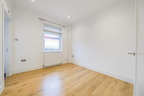 1 bedroom apartment to rent, Hampton Road,  Twickenham,  TW2