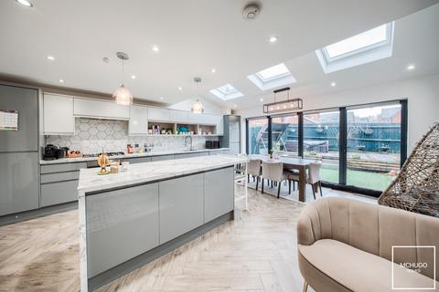 12 Bowler Road, Birmingham, B16 0NH