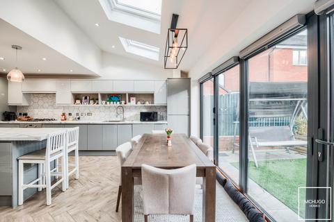12 Bowler Road, Birmingham, B16 0NH