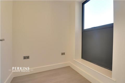 undefined, Northolt, UB5
