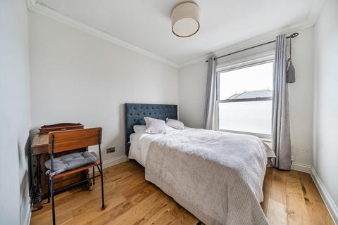 3 bedroom flat for sale, Lilford Road, Camberwell SE5