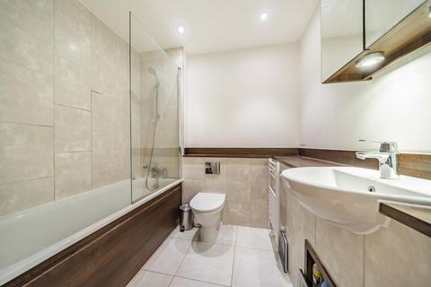 2 bedroom flat for sale, Carney Place, Brixton