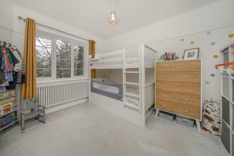 2 bedroom flat for sale, Argyle Road, London W13