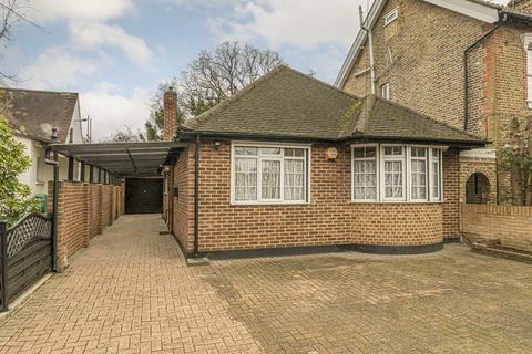 2 bedroom bungalow for sale, St. Stephens Road, Hounslow TW3