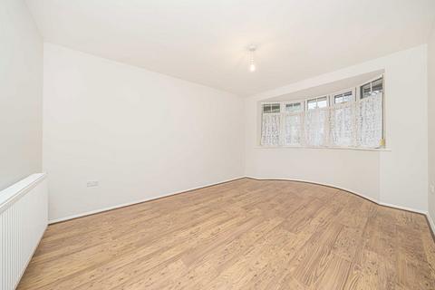 2 bedroom bungalow for sale, St. Stephens Road, Hounslow TW3