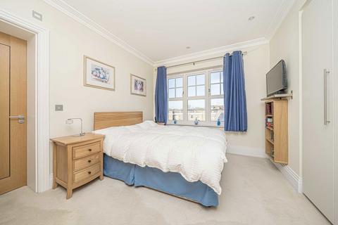 2 bedroom flat for sale, Chalmers Way, St Margarets TW1