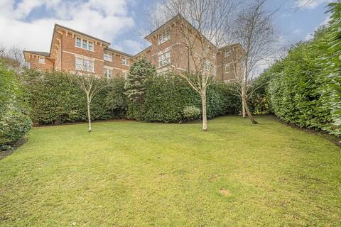 13 Chalmers Way, Twickenham, TW1 1QG