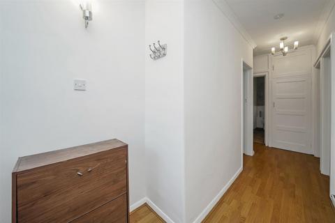 2 bedroom apartment for sale, Sewardstone Gardens, London E4