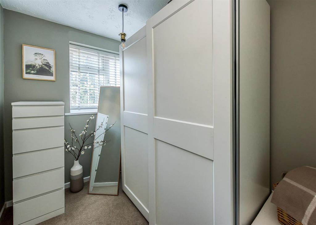 21 Millers Vale-Bedroom 3.jpg