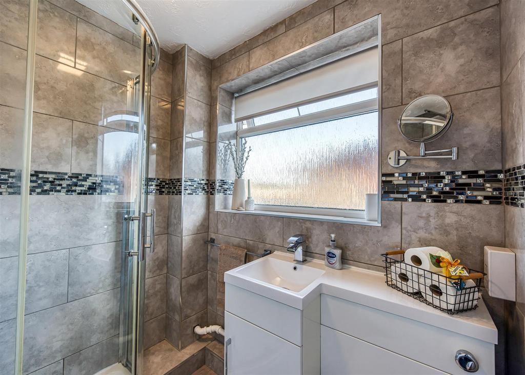 21 Millers Vale-Shower Room.jpg