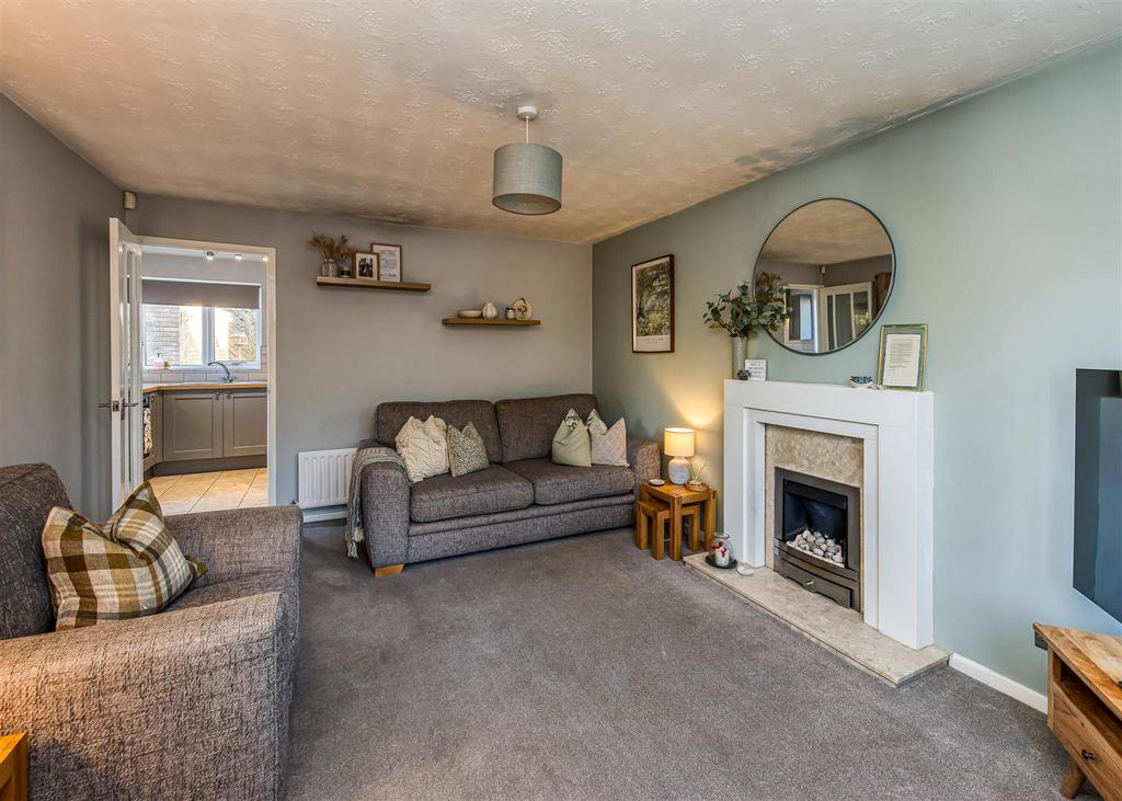 21 Millers Vale-Living Room.jpg