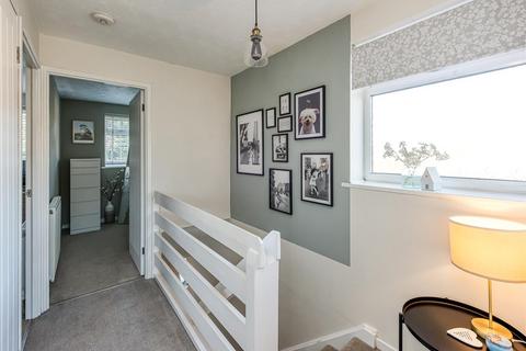 21 Millers Vale, Wombourne, Wolverhampton, WV5 8HR
