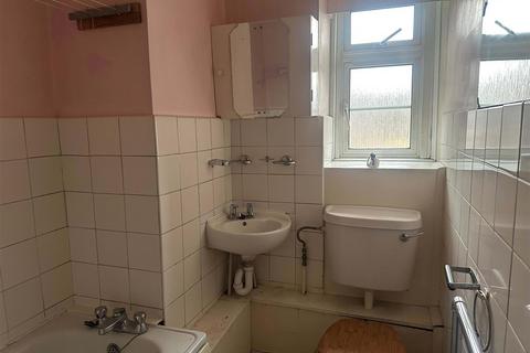 1 bedroom flat for sale, Alexandra Court, Wembley, Middlesex