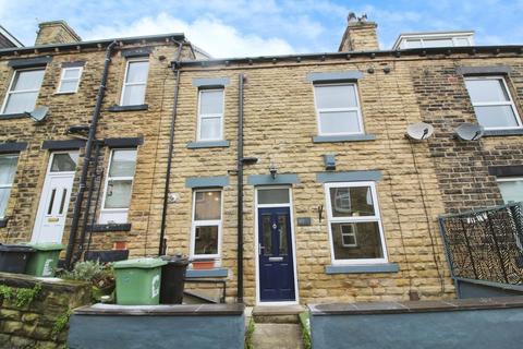 2 bedroom terraced house to rent, Nunthorpe Road, Leeds