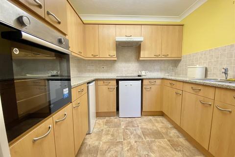 1 bedroom retirement property for sale, 29 Hazledine Court, Shrewesbury, SY3 7BS