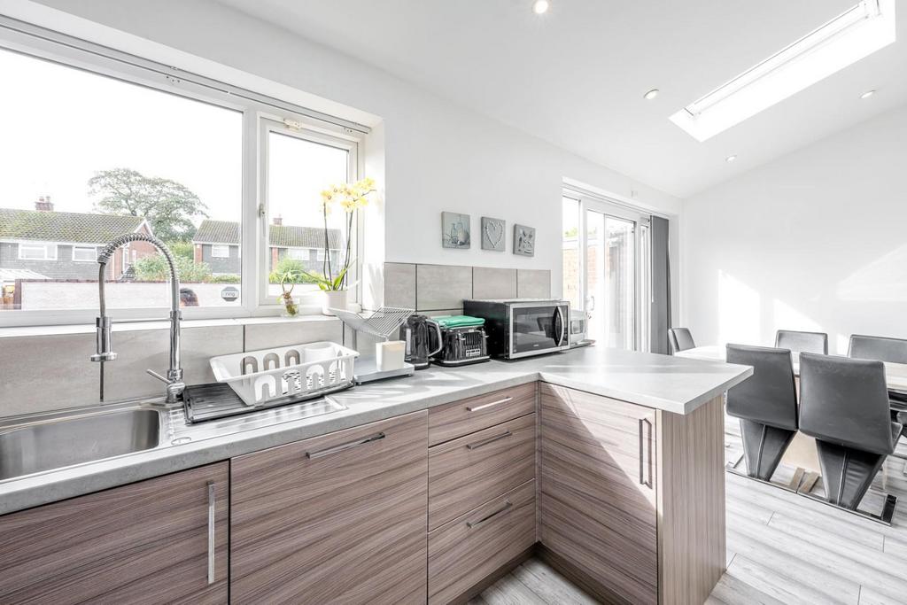 Kitchen Dining Room 2