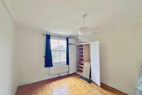 2 bedroom apartment to rent, Tisbury Road, Hove