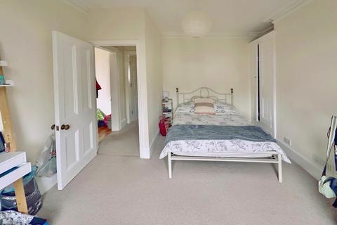 2 bedroom apartment to rent, Tisbury Road, Hove