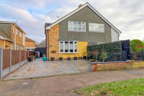 58 Cherry Tree Avenue, Clacton-on-sea, CO15 1AS