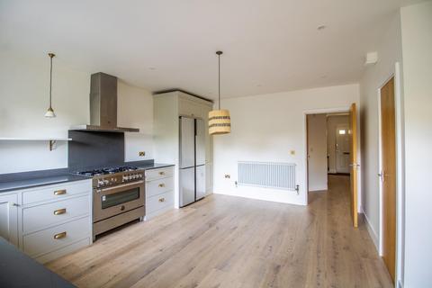 4 bedroom end of terrace house for sale, Longworth Avenue, Chesterton, Cambridge