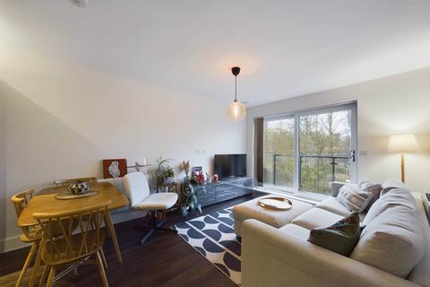 2 bedroom apartment for sale, The Embankment, Nash Mills