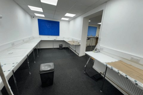 Office to rent, 1 Bristol Way, Slough SL1