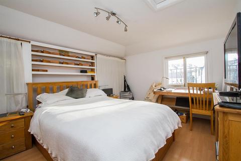 2 bedroom apartment to rent, Buckingham Place, Brighton BN1