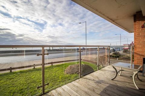 2 bedroom flat for sale, Eastern Esplanade, Southend-on-Sea SS1