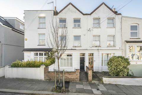 Glenthorne Road, London N11