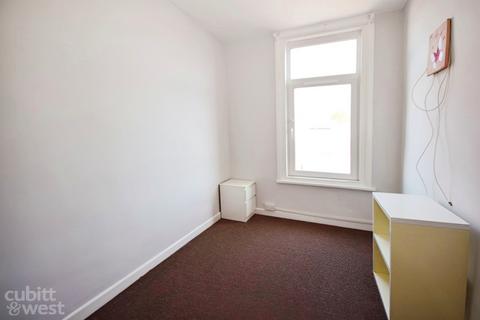 1 bedroom in a house share to rent, AVAILABLE WITH NO DEPOSIT Laburnum Grove Portsmouth PO2