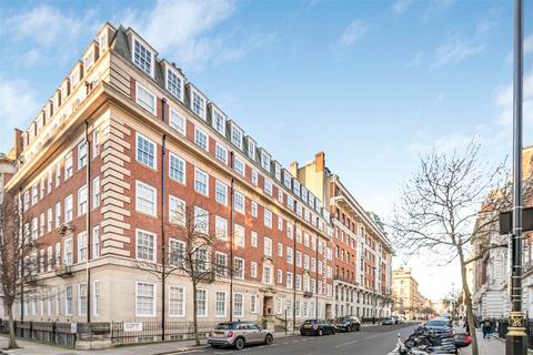 Studio to rent, Devonshire Street, Marylebone, London, W1W