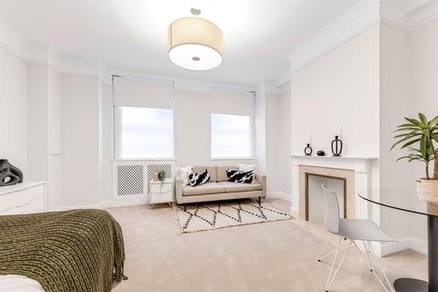 Studio to rent, Devonshire Street, Marylebone, London, W1W