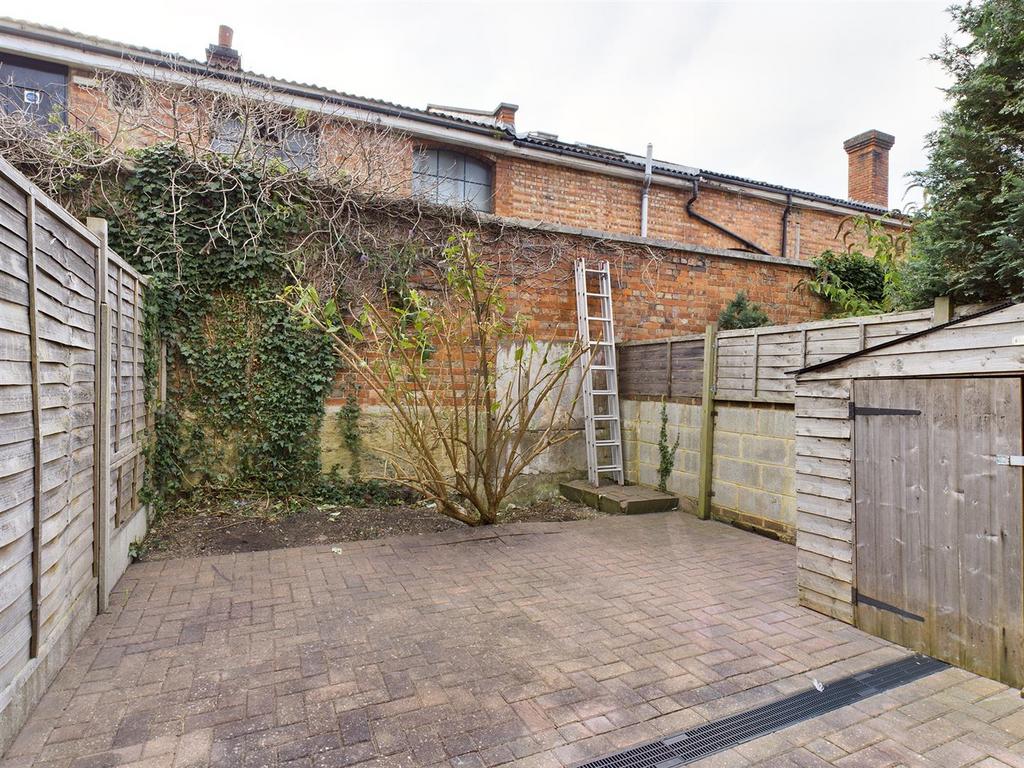 CAM00159 P1-PR0122-STILL05.jpg