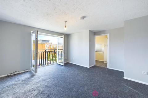 2 bedroom apartment for sale, Dadswood, Harlow CM20