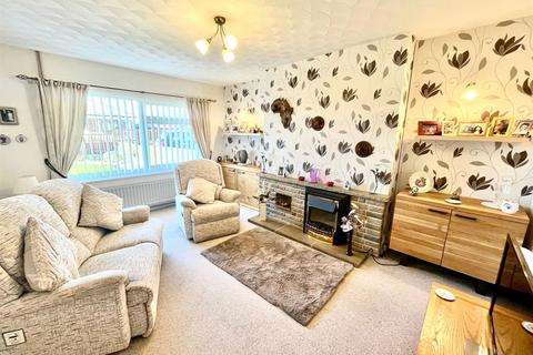 11 Dorset Close, Attleborough, NR17 2HW