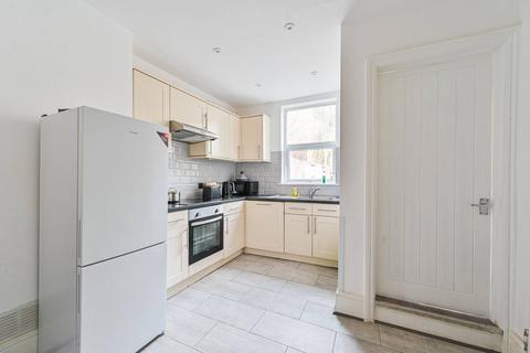 2 bedroom maisonette for sale, Ellison Road, Streatham Common, London, SW16