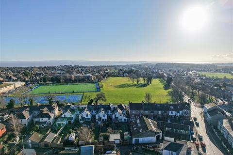 4 bedroom terraced house for sale, 171 Stanwell Road, Penarth, CF64 3LN