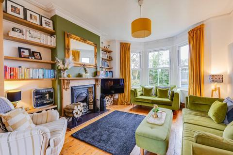 4 bedroom terraced house for sale, 171 Stanwell Road, Penarth, CF64 3LN