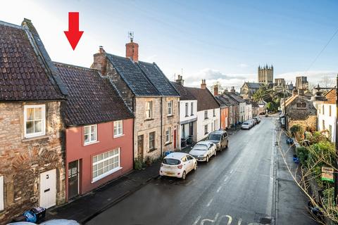 2 bedroom cottage for sale, St Thomas Street, Wells, BA5