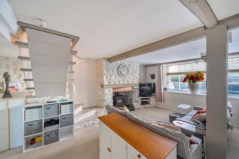 2 bedroom cottage for sale, St Thomas Street, Wells, BA5